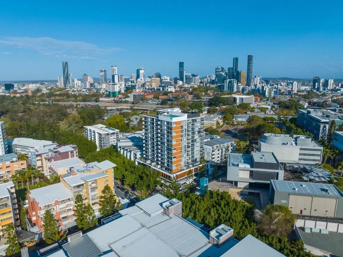2B Golf Parkside Panoramic Cityview Topfloor Brisbane